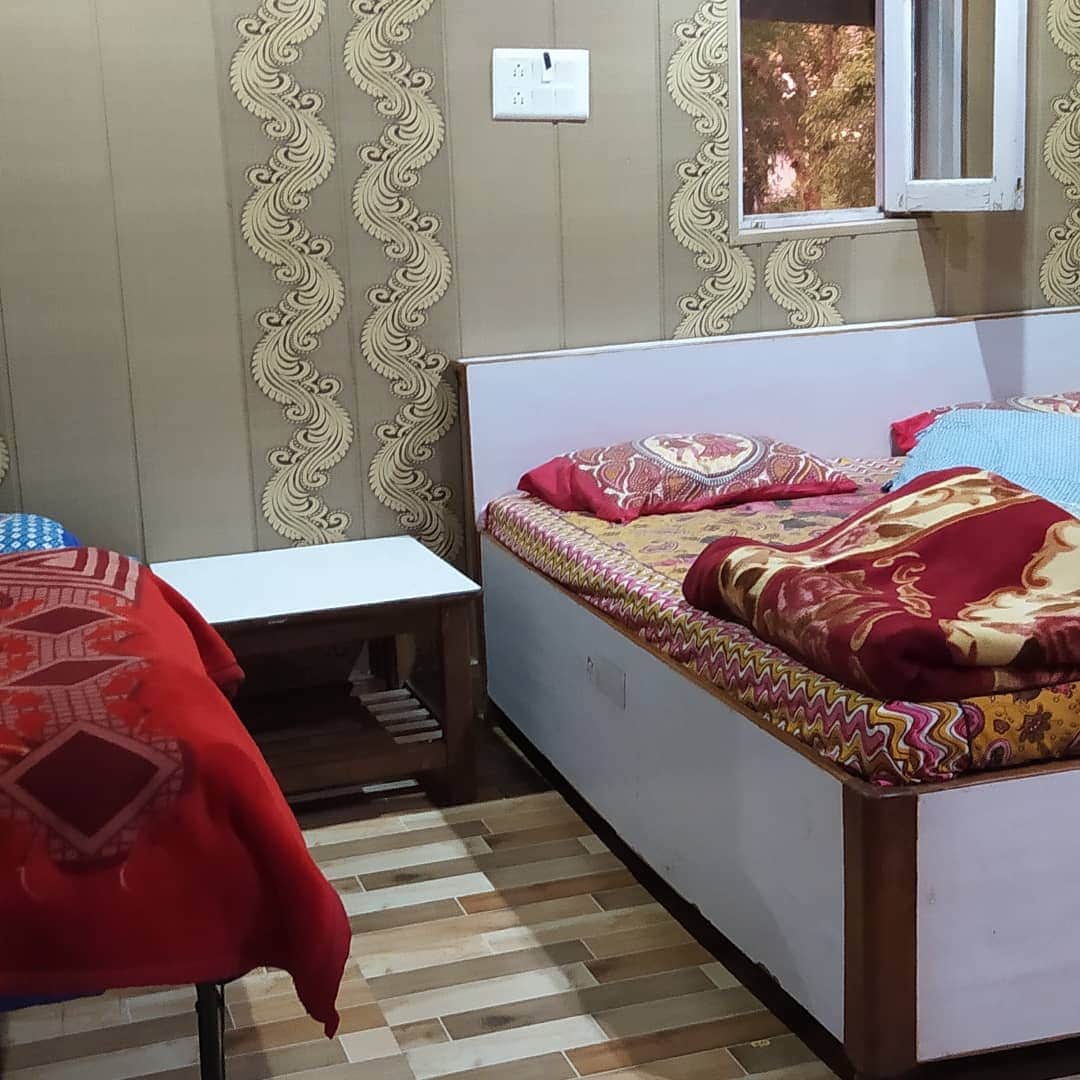 Hotel Himalayan Holidays - Tap to explore photos