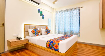 Via 24*7 Residency Room Type - Deluxe Room