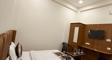 Hotel shree dharan IN Room Type - Bedroom 5