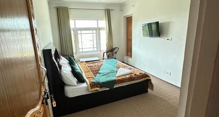 Love & Peace Home Stay Room Type - First floor 