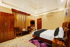 Super OYO 825766 The Dev Regency