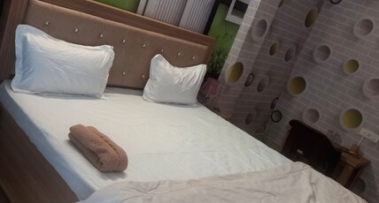 Hotel Conclave Room Type - Deluxe  Room
