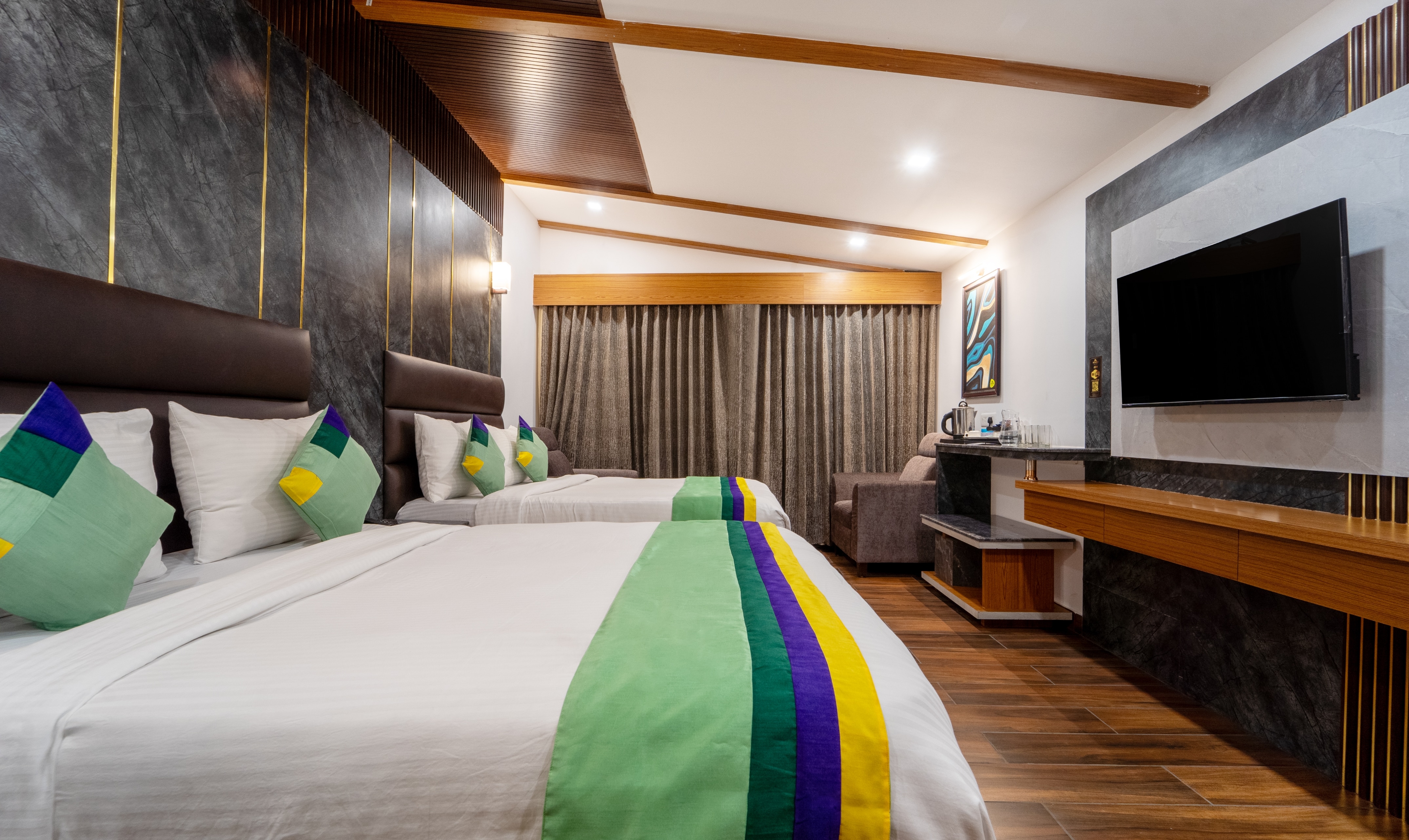 Treebo Skydale Premium Suites, 1500 Mtrs From Ooty Lake - Tap to explore photos