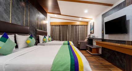 Treebo Skydale Premium Suites, 1500 Mtrs From Ooty Lake Room Type - Superior Premium Room with Mountain View