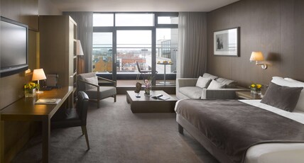 Radisson Blu Royal Hotel, Dublin Room Type - Junior Suite - Balcony