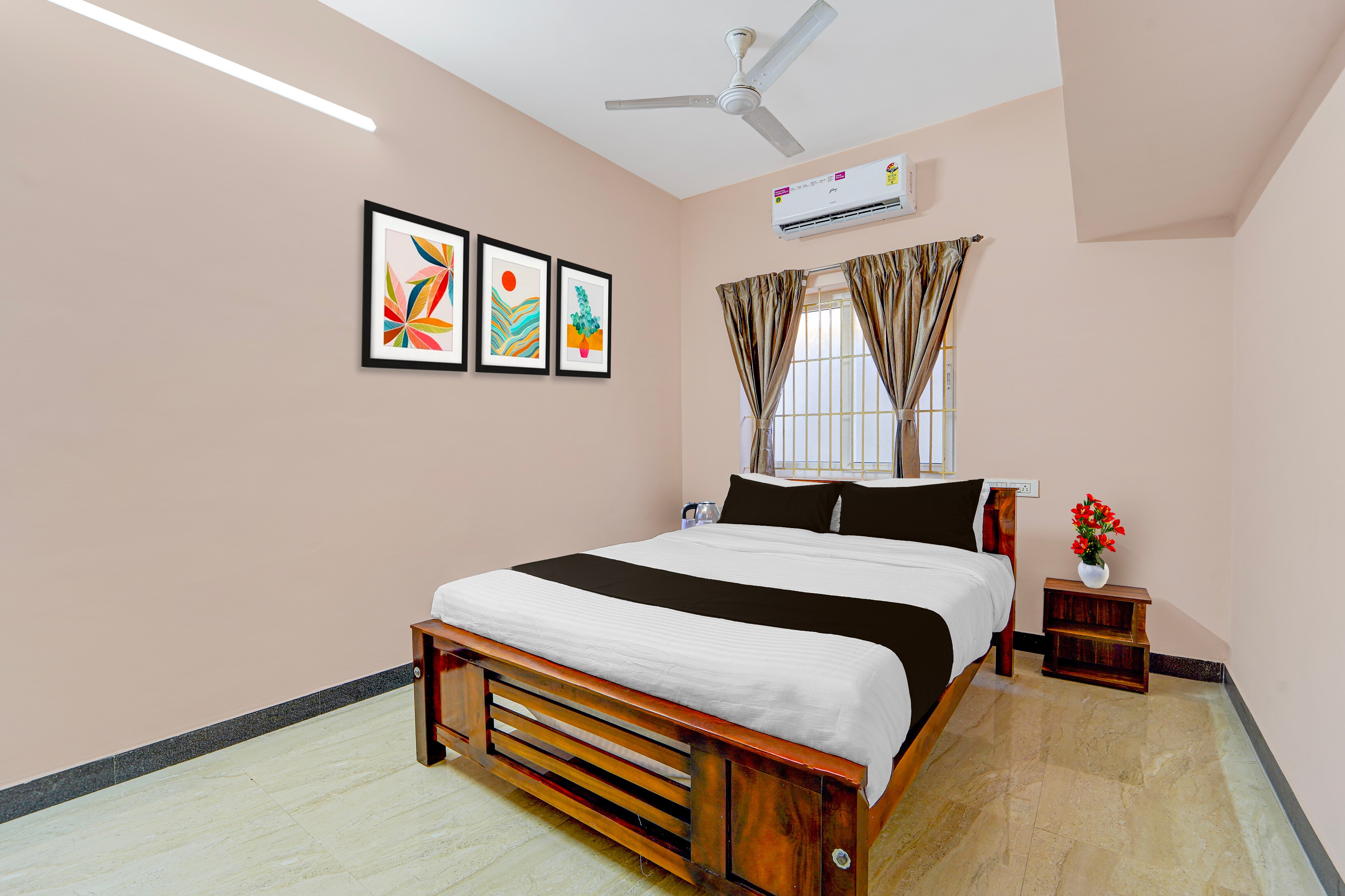 Super Townhouse Saibaba Colony Bus Terminal Formerly S M Residency - Tap to explore photos