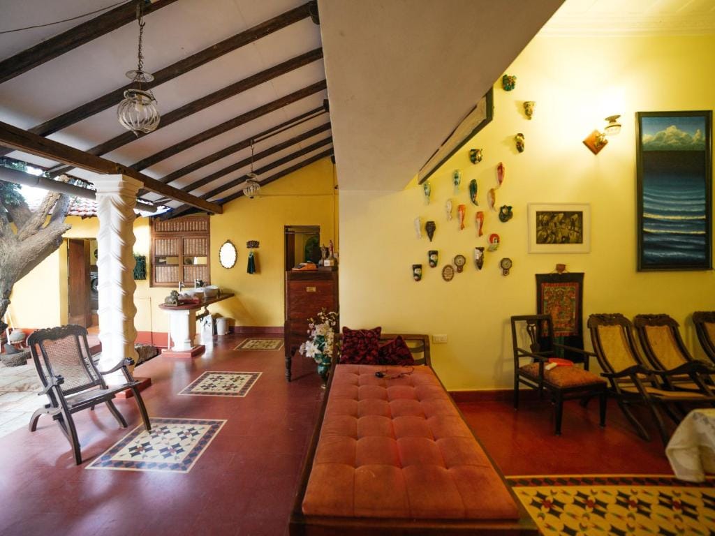 Casa Menezes | Rooms & Restaurant - Tap to explore photos