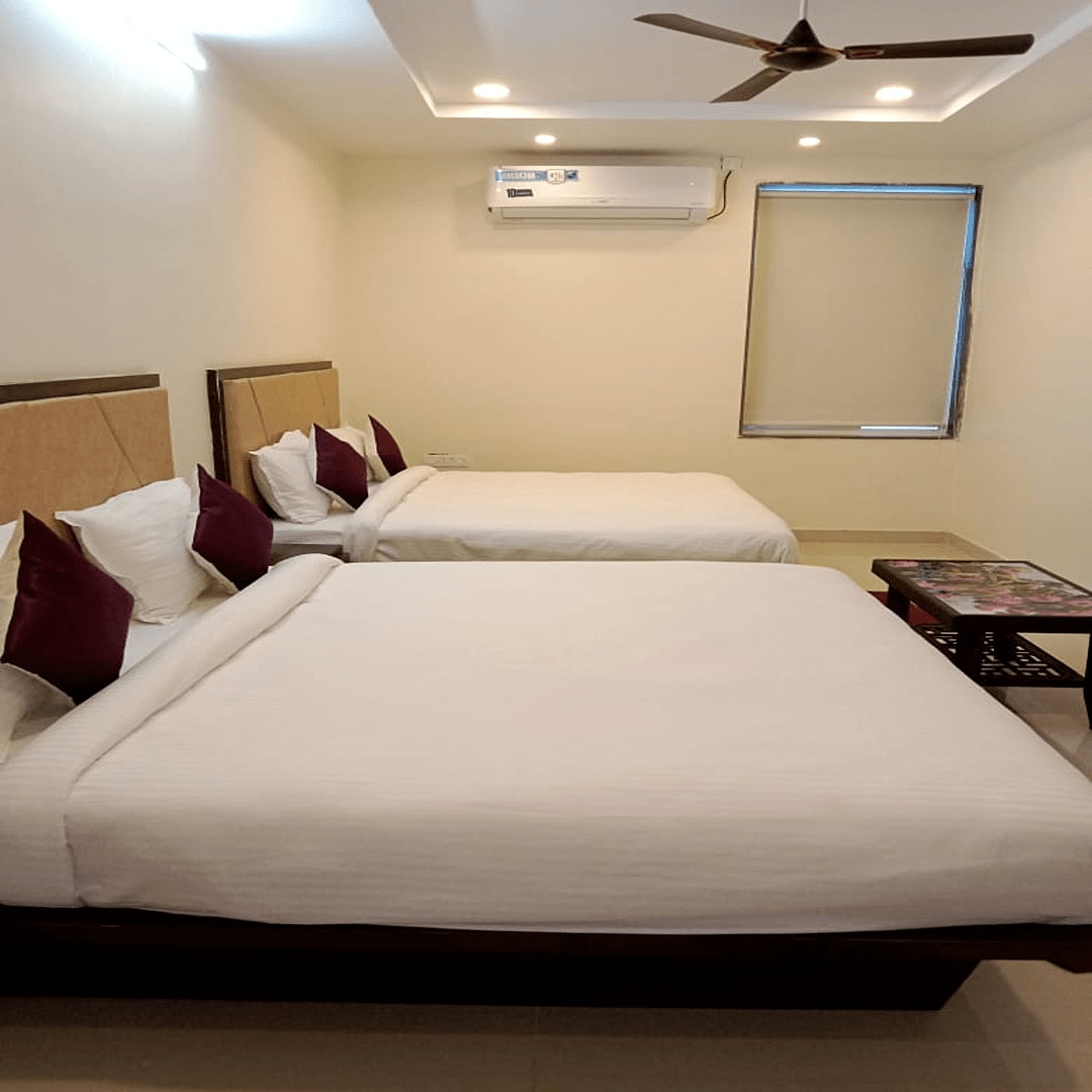 Susheel Banquet Hall & Luxury Rooms - Tap to explore photos