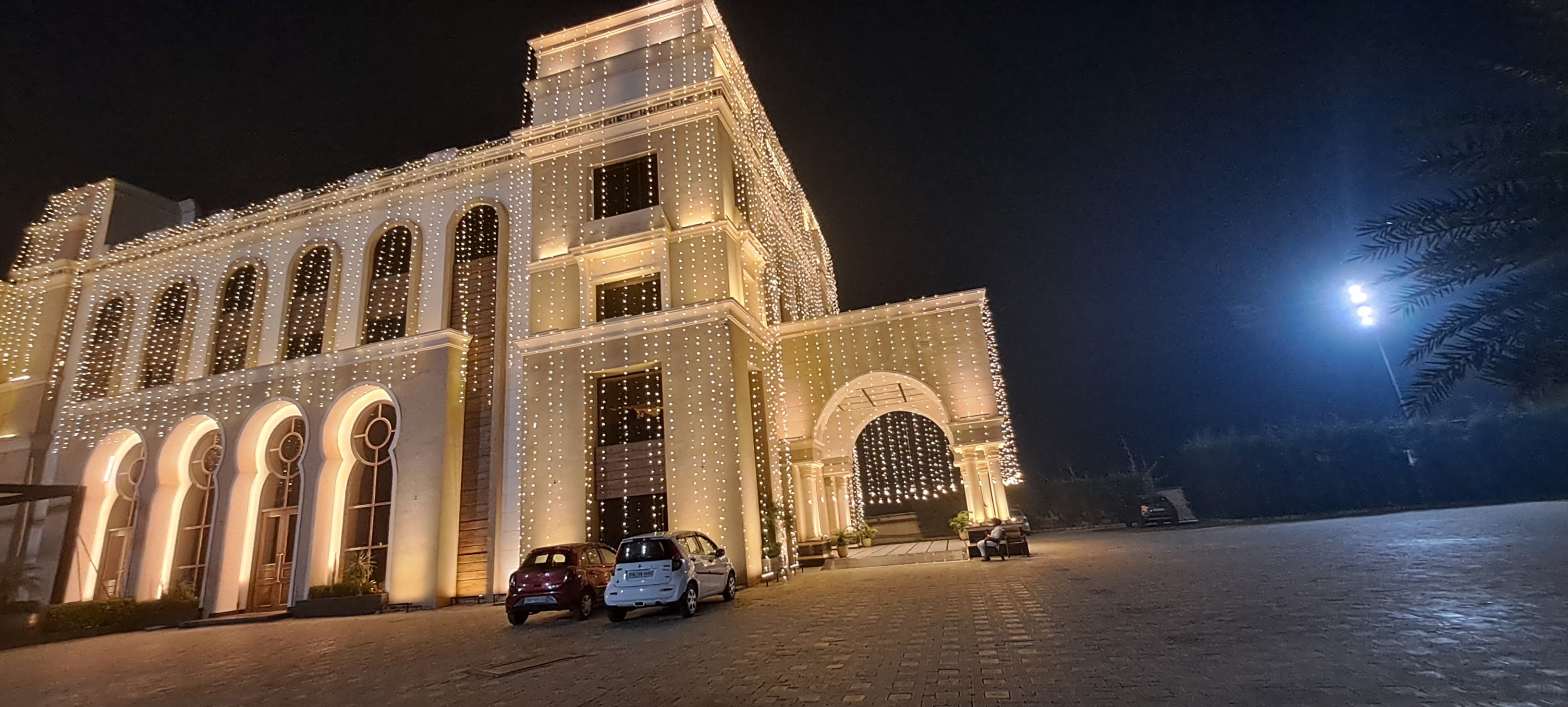 Hotel Park Regency - Tap to explore photos