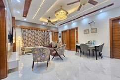 Homlee-Gokul 4BHK Flat-Lift-Parking | Max Vaishali