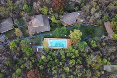 Saj In the forest Pench