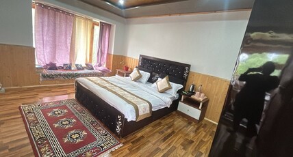 Bedroom with attached bathroom Boutique Farmstay Room Type - Bedroom