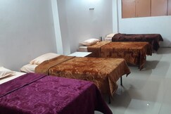 Nityanand Guest House