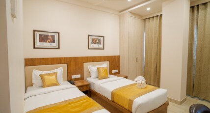 THE TRIANA Room Type - Executive Twin Room