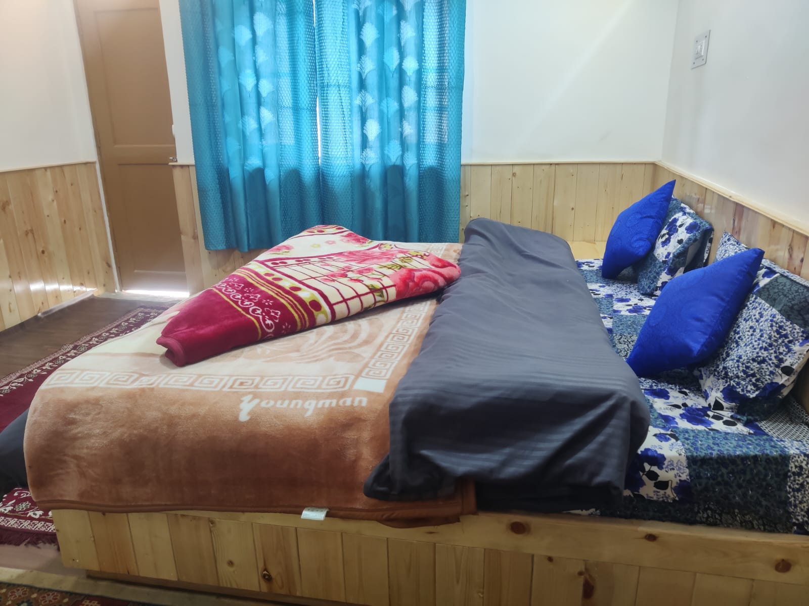 Kalzang Home Stay - Tap to explore photos