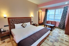Hotel Ronak by Red Panda & Sapana | 2 Km from MG Marg