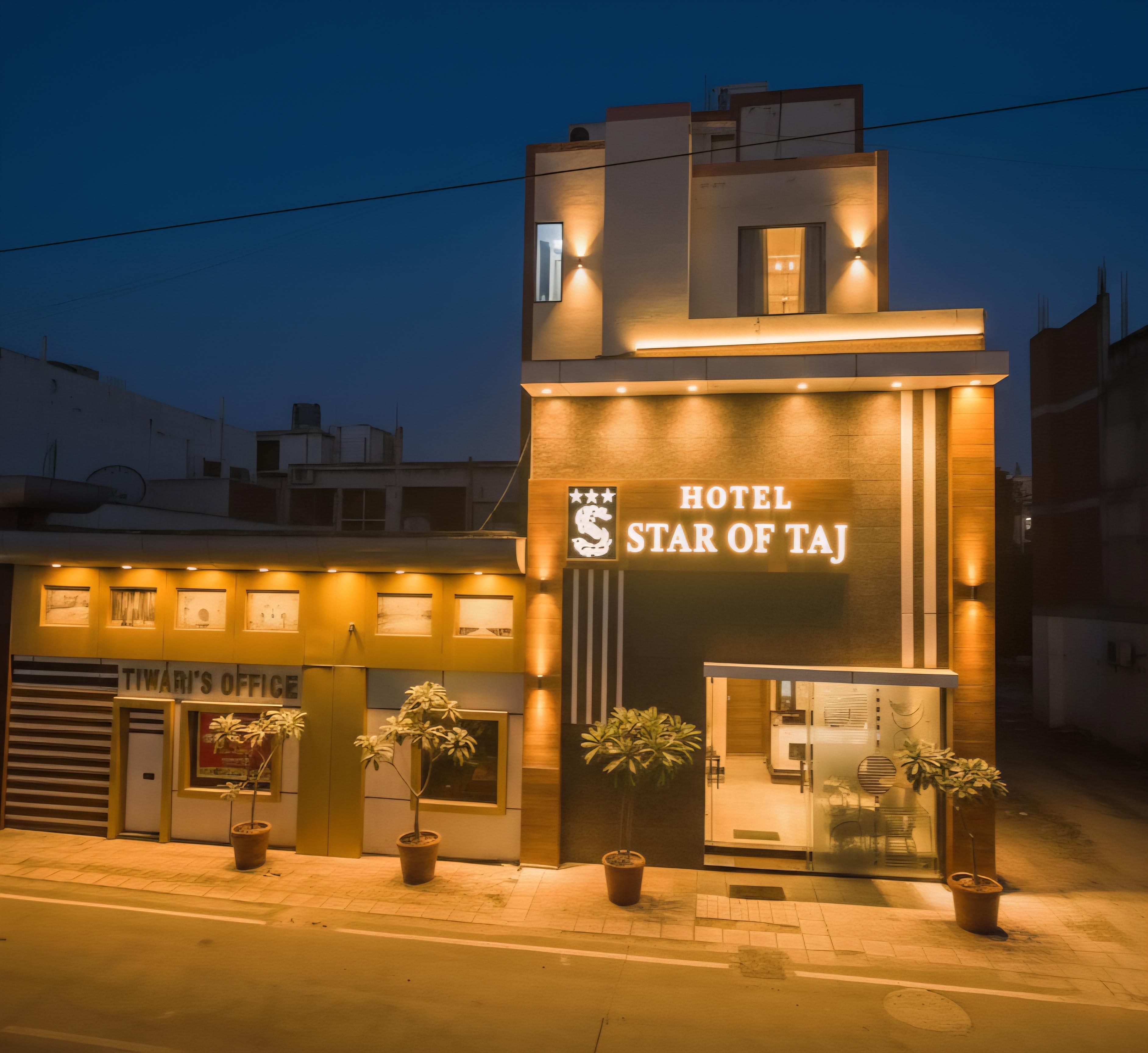 Hotel Star of Taj - 5 mins from Taj Mahal East Gate - Tap to explore photos