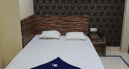 Hotel Tulip Room Type - Non Ac Deluxe Room