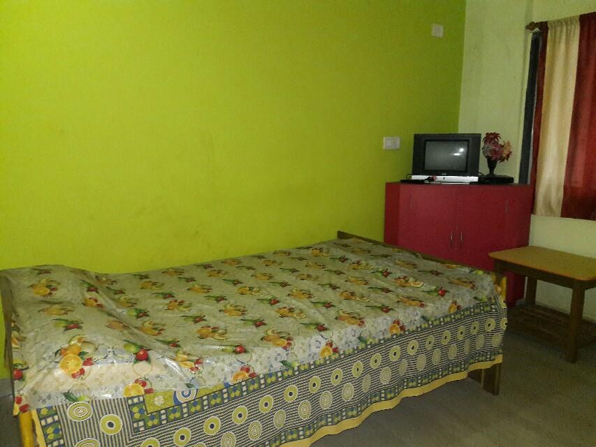 Shraddha Homestay (Non AC Rooms) - Tap to explore photos