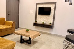 Lavender Living Comforts Stay