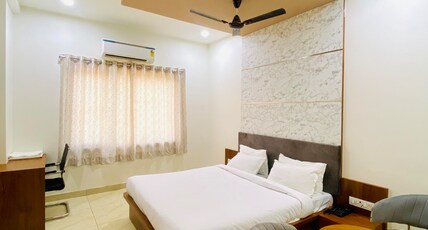 Hotel Hinglaj (Refinary Road Pachpdra) Room Type - Super Deluxe