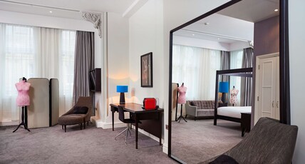 DoubleTree By Hilton Hotel & Spa Liverpool Room Type - KING JUNIOR SUITE