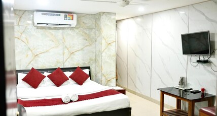 HOTEL SUBANSIRI Room Type - King Size Bed Ac Room