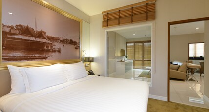 Grande Centre Point Ploenchit Room Type - 3-Bedrooms Balcony Suite with Bathtub 131 sq.m.