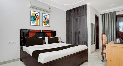 Townhouse Sector 46 Huda Market Room Type - Classic with Balcony