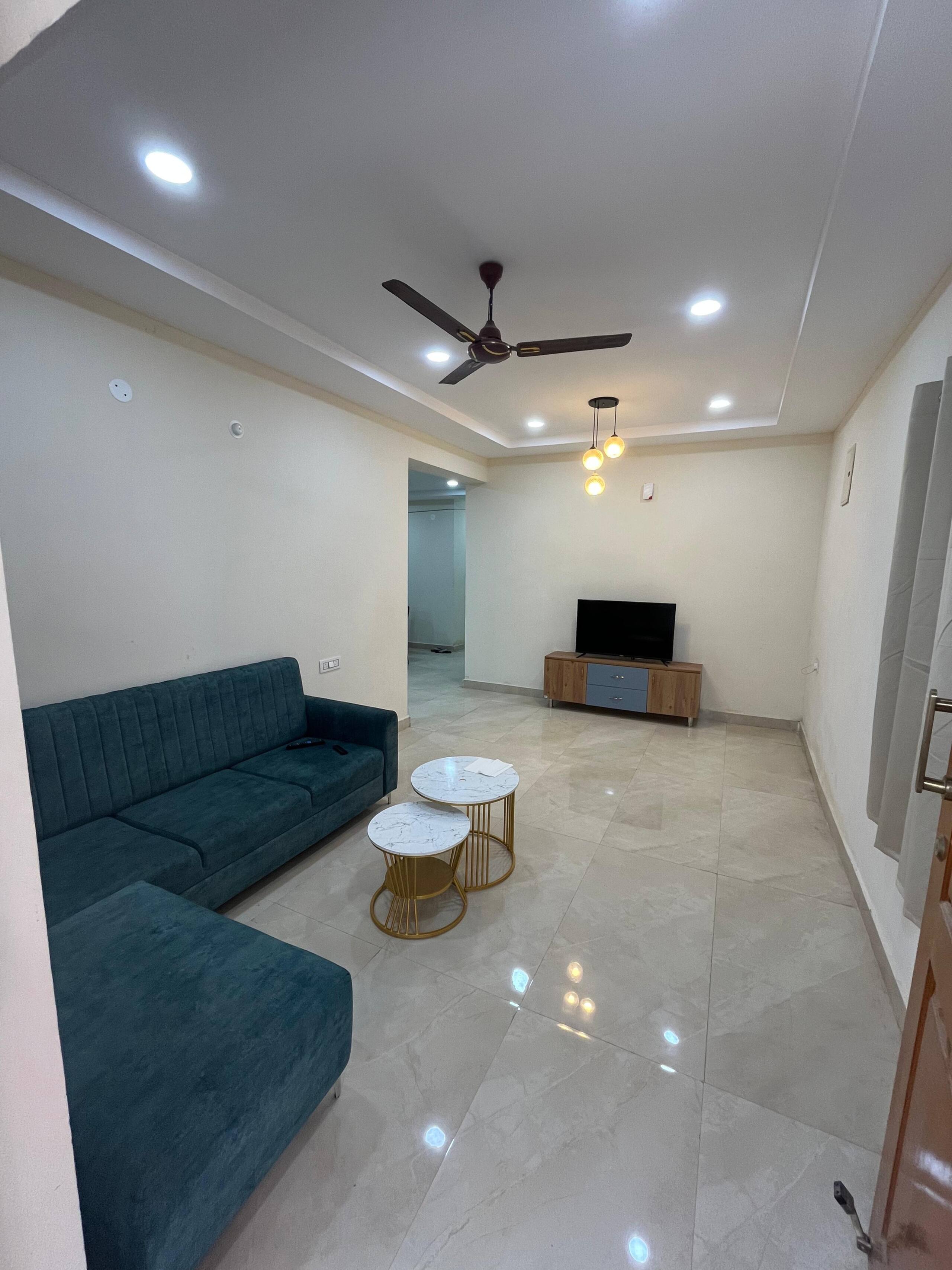 3BHK Apartment in Hitec City - Tap to explore photos
