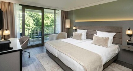 Leonardo Hotel Hannover Room Type - Superior Room Leonardo Hotel Hannover Room Type - Superior Room