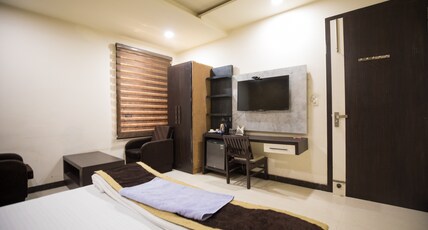 Karandeep Room Type - Super Deluxe Room