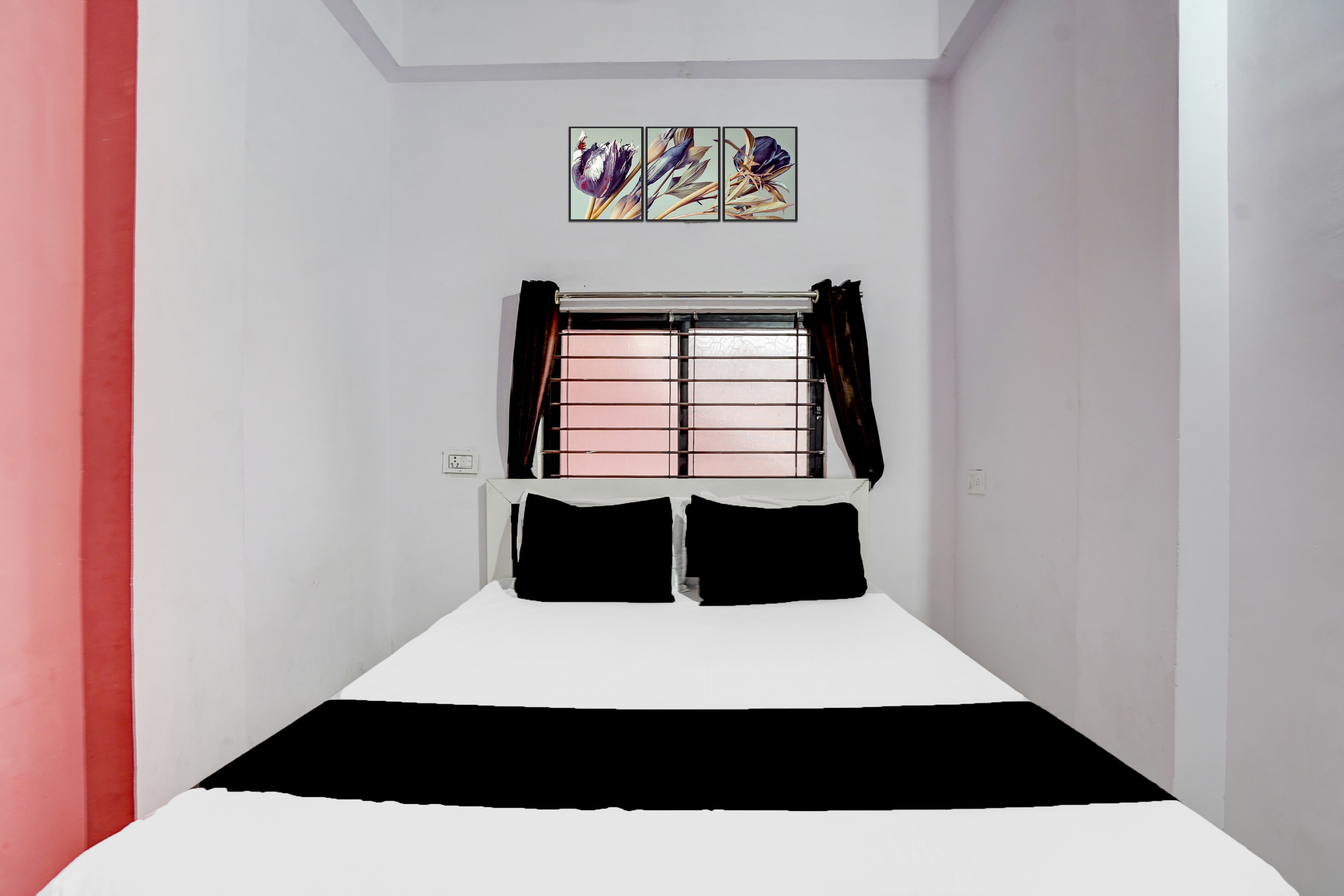 Hotel O Purani Haveli - Tap to explore photos