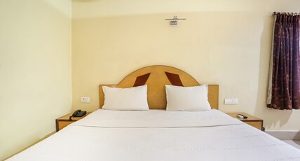 HOTEL SARITA RESORT Room Type - DELUXE NON AC ROOM