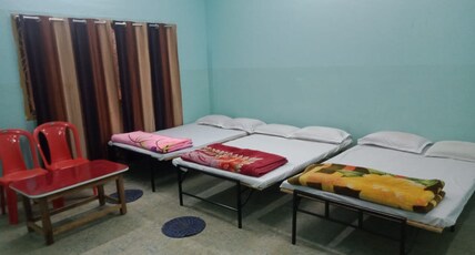 Hotel Aastha Utsav Room Type - Economy 6 bed Family Room