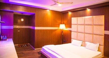 Hotel Majestic Room Type - SUPERIOR KING