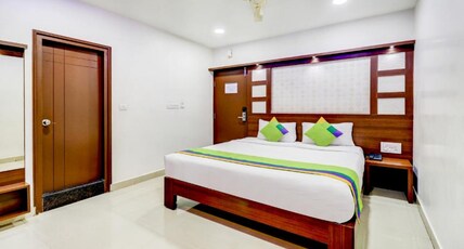 Ring View Hotels Hebbal Room Type - Deluxe Room