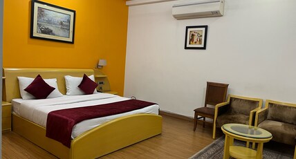 Hotel Awadh Inn Room Type - Deluxe Room