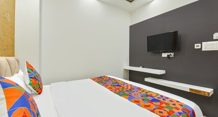 FabHotel Pacific View Room Type - Deluxe Room