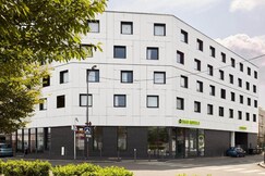 B&B HOTEL Paris Clichy-sous-Boi