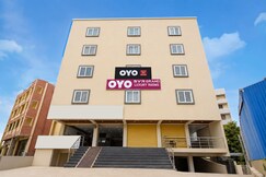 Hotel O SVR Grand Luxury Rooms