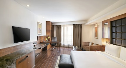 Radisson Blu Plaza Delhi Airport Room Type - Deluxe room Radisson Blu Plaza Delhi Airport Room Type - Deluxe room
