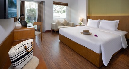Harmony Saigon Hotel & Spa Room Type - City Aura Room