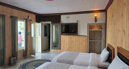 Hotel Mount View Dhanaulti Dreams Room Type - Three Bed Supper Deluxe Room