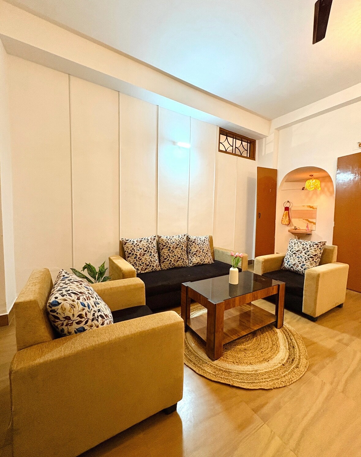 Xubakh Alay Spacious 2BHK - Tap to explore photos