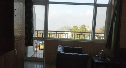 ROYAL BREEZE HOTEL & RESTAURANT Room Type - Triple Deluxe room with Mountain View Balcony ROYAL BREEZE HOTEL & RESTAURANT Room Type - Triple Deluxe room with Mountain View Balcony