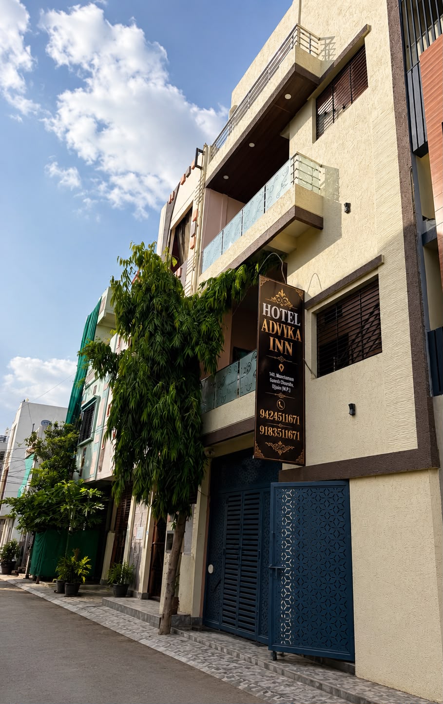 Hotel Advika Inn - Tap to explore photos