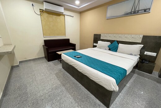 HOTEL SR GRAND