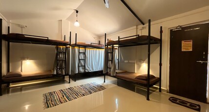 BunkNBrew Room Type - Superior 10 Bed AC Mixed Dorm Ensuite