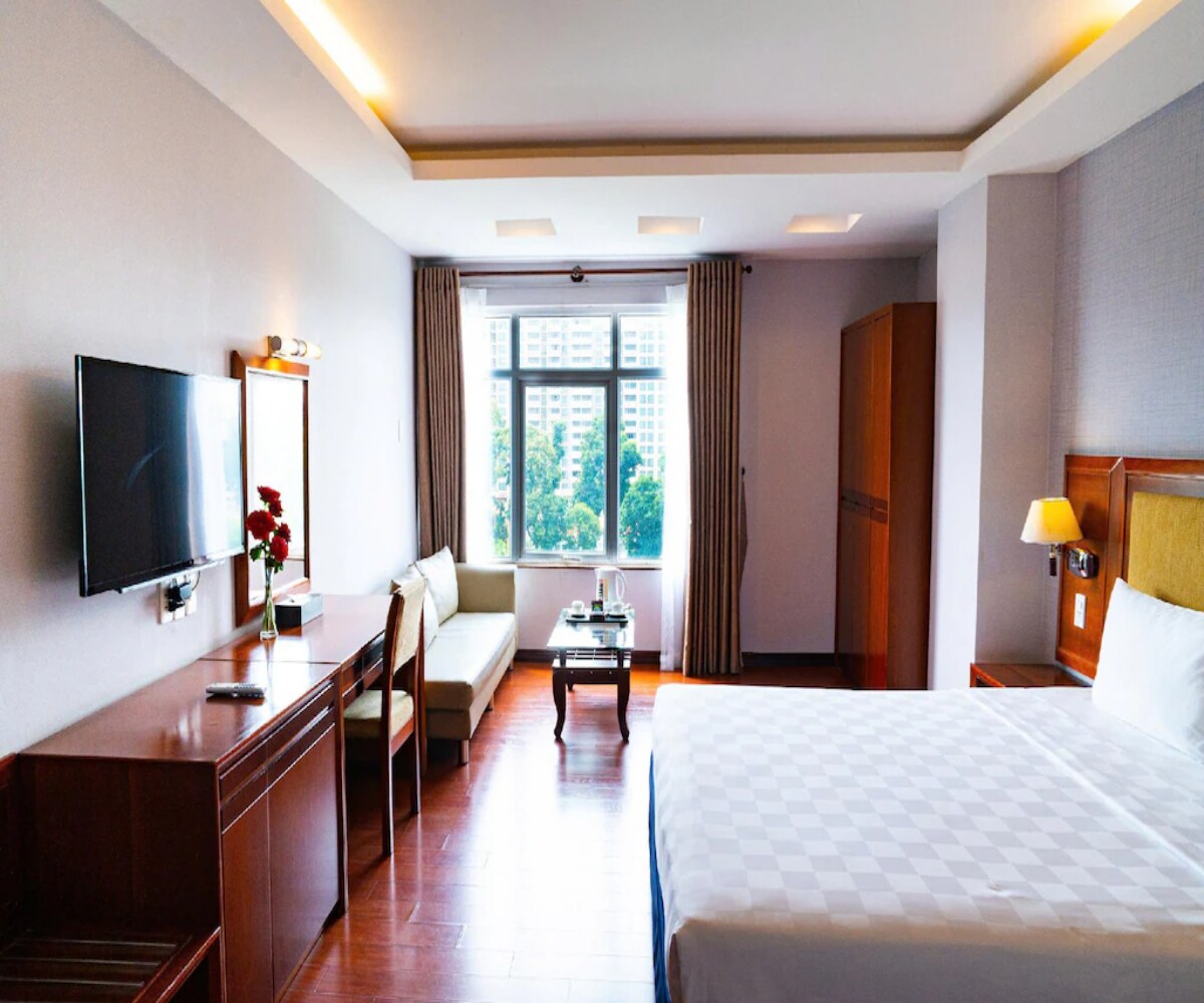 G8 Diamond Hotel Saigon - Tap to explore photos